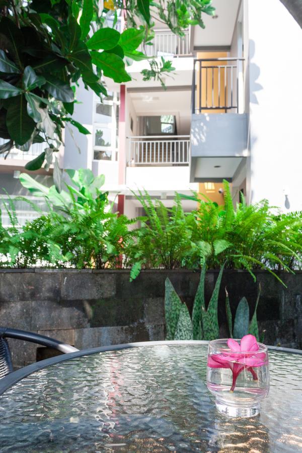Hotel Griya Regato Jakarta Exterior foto
